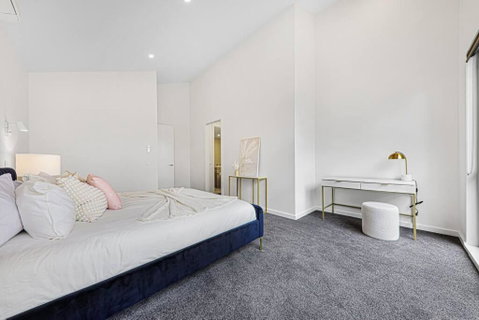 Ned-2B2B-Effortless Bayside Living-Brighton East - Accommodation Mt Buller 2
