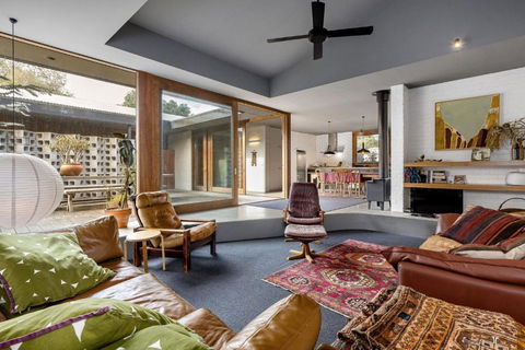 One-Dunny Beach House - Accommodation Mt Buller 2