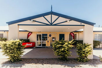 Outback Motel Mt Isa with Accommodation Mt Buller