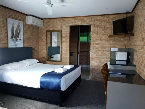 Pacific Paradise Airport Motel - Accommodation Mt Buller 0