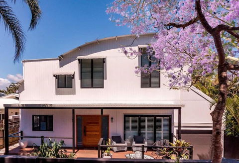 PACIFIC Stunning Coastal Home The Perfect Family Getaway - Accommodation Mt Buller 0