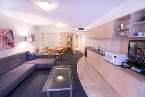 PI702 - Ideally Located Sydney CBD - Accommodation Mt Buller 0