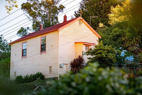 Pilgrim Blue, Derby - Two Charming Apartments In The Heart Of Derby - Accommodation Mt Buller 0