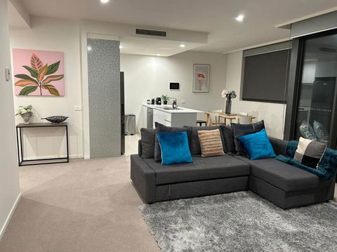 Plush Apartment On Mort - Accommodation Mt Buller 0