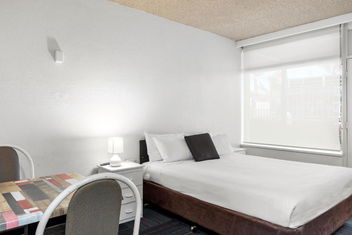 Red Carpet Motel with Accommodation Mt Buller
