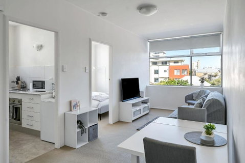 Quaint 1BD On The Doorstep Of Manly Beach - Accommodation Mt Buller 2