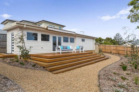 Quiet, Luxurious Guest House - Couples Retreat - Accommodation Mt Buller 0