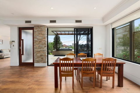 Ra Wonga - Queenscliff Beach House - Accommodation Mt Buller 1