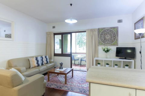 B2 Broadway Abode Close To Swan River, UWA & Hospitals - Accommodation Mt Buller 3