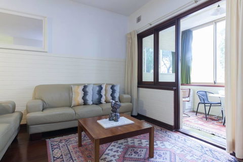 B2 Broadway Abode Close To Swan River, UWA & Hospitals - Accommodation Mt Buller 2