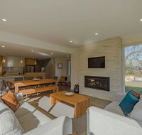 Baileys Beach House - Accommodation Mt buller