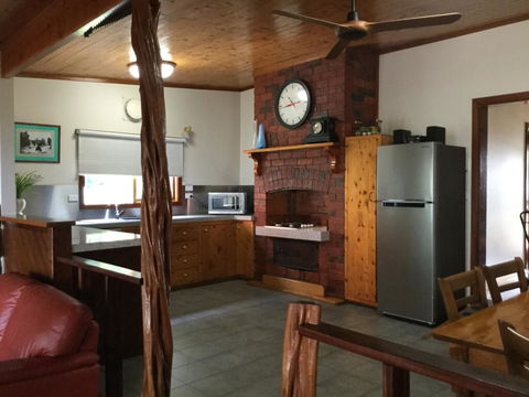 Bayview Boathouse - Accommodation Mt Buller 2