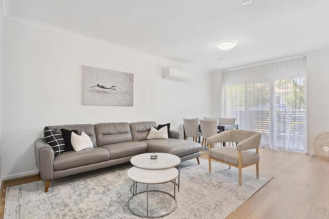 REGL20/11 - Regal In East Perth - Accommodation Mt Buller 0