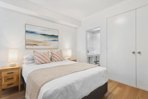 REGL20/11 - Regal In East Perth - Accommodation Mt Buller 2