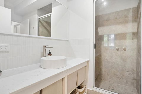 REGL20/11 - Regal In East Perth - Accommodation Mt Buller 3