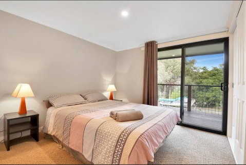 Relax At Goughs Bay - Accommodation Mt Buller 1
