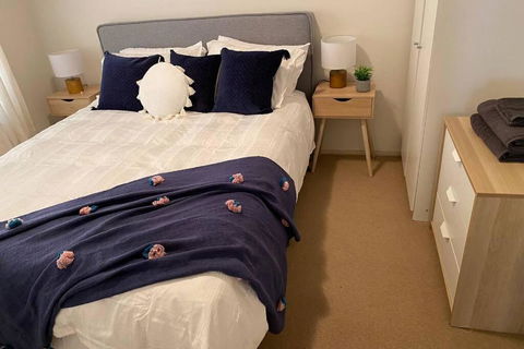 Relax In The Spa With Views Opposite Lake Eildon - Accommodation Mt Buller 2