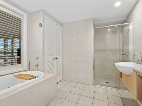 RESORT ON THE BEACH 2214/2215 - Accommodation Mt Buller 2