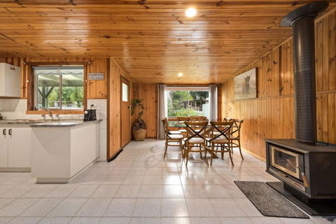 Rest & Relaxation - Accommodation Mt Buller 0