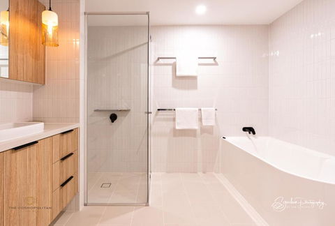 RIVERFRONT BREEZE @ The Cosmopolitan Unit10307 - Accommodation Mt Buller 3