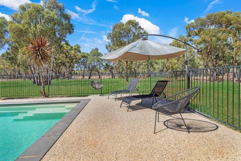 Riverlyne - Riverfront Holiday Home - Accommodation Mt Buller 1