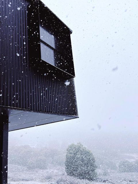 Roam Merrijig - Luxury Stay With Mountain Views - Foothills Of Mt Buller - Accommodation Mt Buller 3