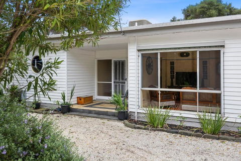 SANDY ANN At Lonnie - Accommodation Mt Buller 1