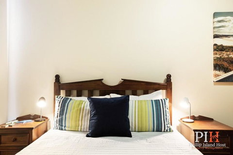 Sandy Bay Getaway W Spa 4 Bdr - Accommodation Mt buller 2