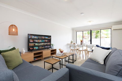 Smart Suites Self Check-in Apartments - S Stockport - Accommodation Mt Buller 0