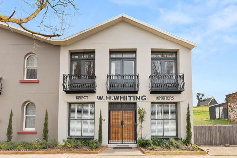 TARALGA TERRACES The Whitings Store - Accommodation Mt Buller 0