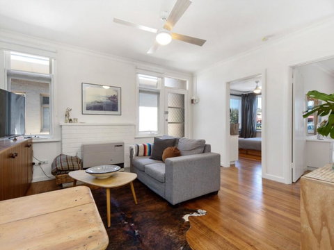 Beachside Apartment - Accommodation Mt Buller 1