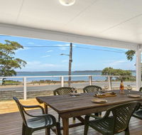 Bellevue - overlooking serene Lake Woolumboola - Accommodation Mt Buller