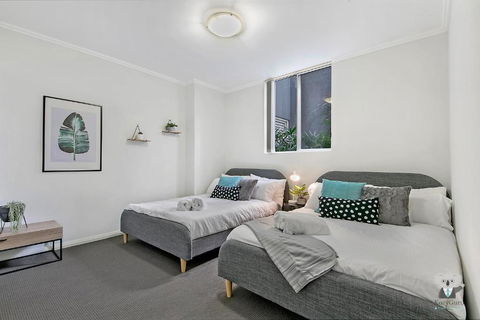 WARRICK FRAM 3 BEDS APT FREE PARKING WALK TO WESTFIELD CLOSE TO HOSPITAL NWF003 - Accommodation Mt Buller 2