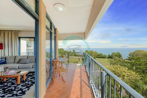 ZEN88 Esplanade: 3-BR Luxury Suite Near Waterfront - Accommodation Mt Buller 0