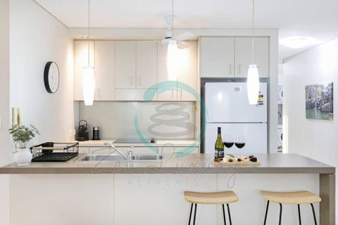 Zen On Stuart: 3-BR Penthouse Pad + Pool + BBQ - Accommodation Mt Buller 0