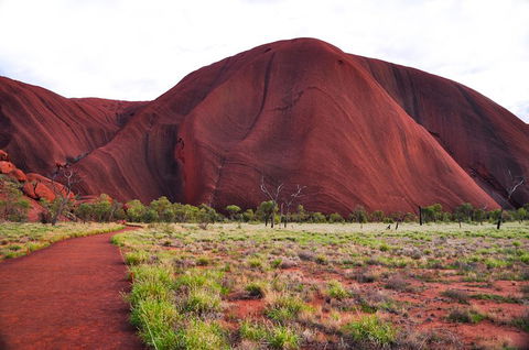 Ayers Rock Combo: Uluru Base And Sunset Plus Uluru Sunrise And Kata Tjuta With An Optional BBQ Dinner Or Kings Canyon Day Trip - Accommodation Mt Buller 5
