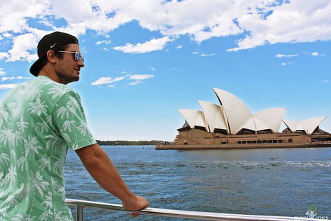 Sydney Harbour Hop-on Hop-off Cruise - Accommodation Mt Buller 3