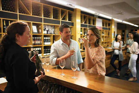Yarra Valley Premium Tour Lunch And Sparkling Wine Tasting At Domaine Chandon - Accommodation Mt Buller 3