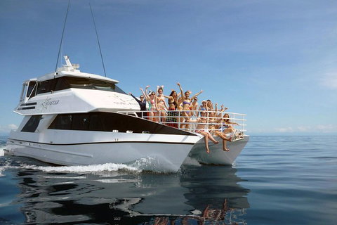 Seastar Luxury Outer Great Barrier Reef Island And Reef Tour From Cairns - Accommodation Mt buller 4